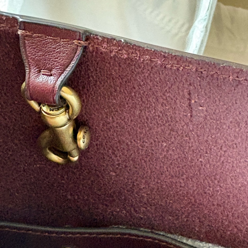 Coach Bleecker bucket bag, merlot - Picture 8 of 11
